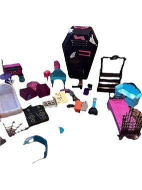 Monster High Accessories Large Lot Furniture Random Accessories
